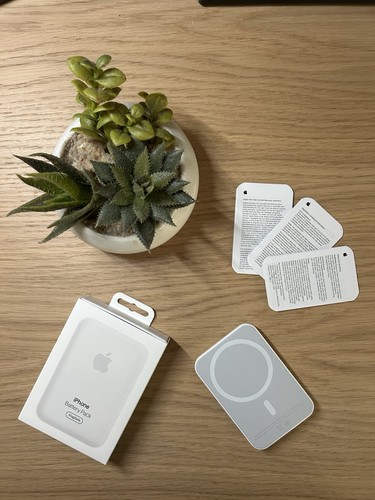 Apple iphone battery pack - battery,