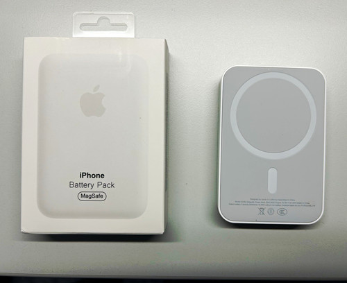 Apple iphone powerbank - iphone,